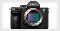 Máy ảnh Sony A7 III ra mắt: 693 điểm nét theo pha, chụp liên tiếp 10fps, giá 1.999 USD