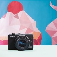 Canon EOS M200 ra mắt người dùng Việt giá từ 15,9 triệu đồng