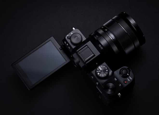 Fujifilm công bố máy ảnh X-S10: Nhỏ nhắn, vừa túi tiền, đủ tính năng - Ảnh 3.