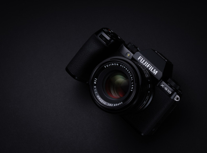 Fujifilm công bố máy ảnh X-S10: Nhỏ nhắn, vừa túi tiền, đủ tính năng - Ảnh 4.