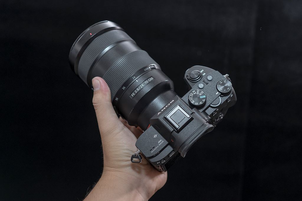Trên tay máy ảnh Sony A7 III: hàng loạt nâng cấp, giá 49 triệu cho body ảnh 7