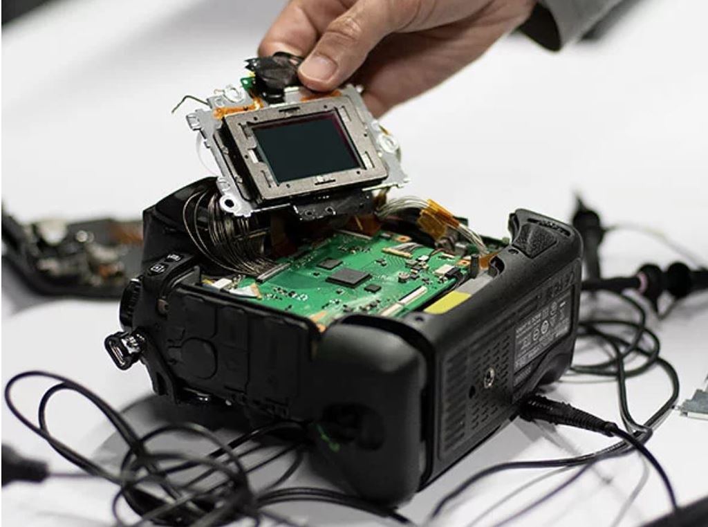 Nikon khẳng định tự thiết kế cảm biến máy ảnh của mình ảnh 2