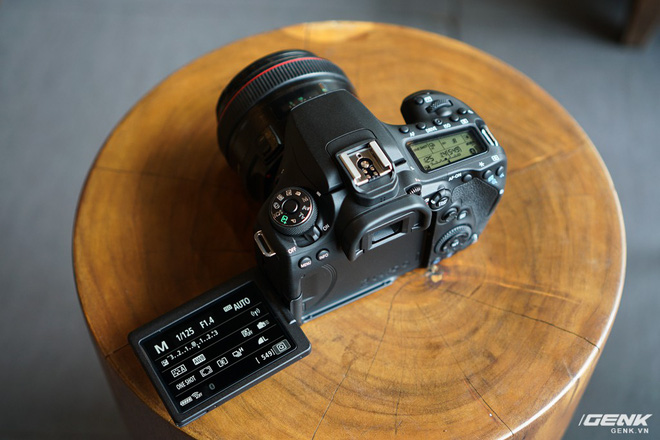 Trên tay Canon EOS 90D: Ngoại hình không thay đổi nhiều, phần cứng nâng cấp đáng kể, chưa có giá chính thức tại Việt Nam - Ảnh 3.