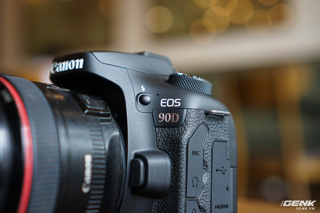 Trên tay Canon EOS 90D: Ngoại hình không thay đổi nhiều, phần cứng nâng cấp đáng kể, chưa có giá chính thức tại Việt Nam - Ảnh 7.