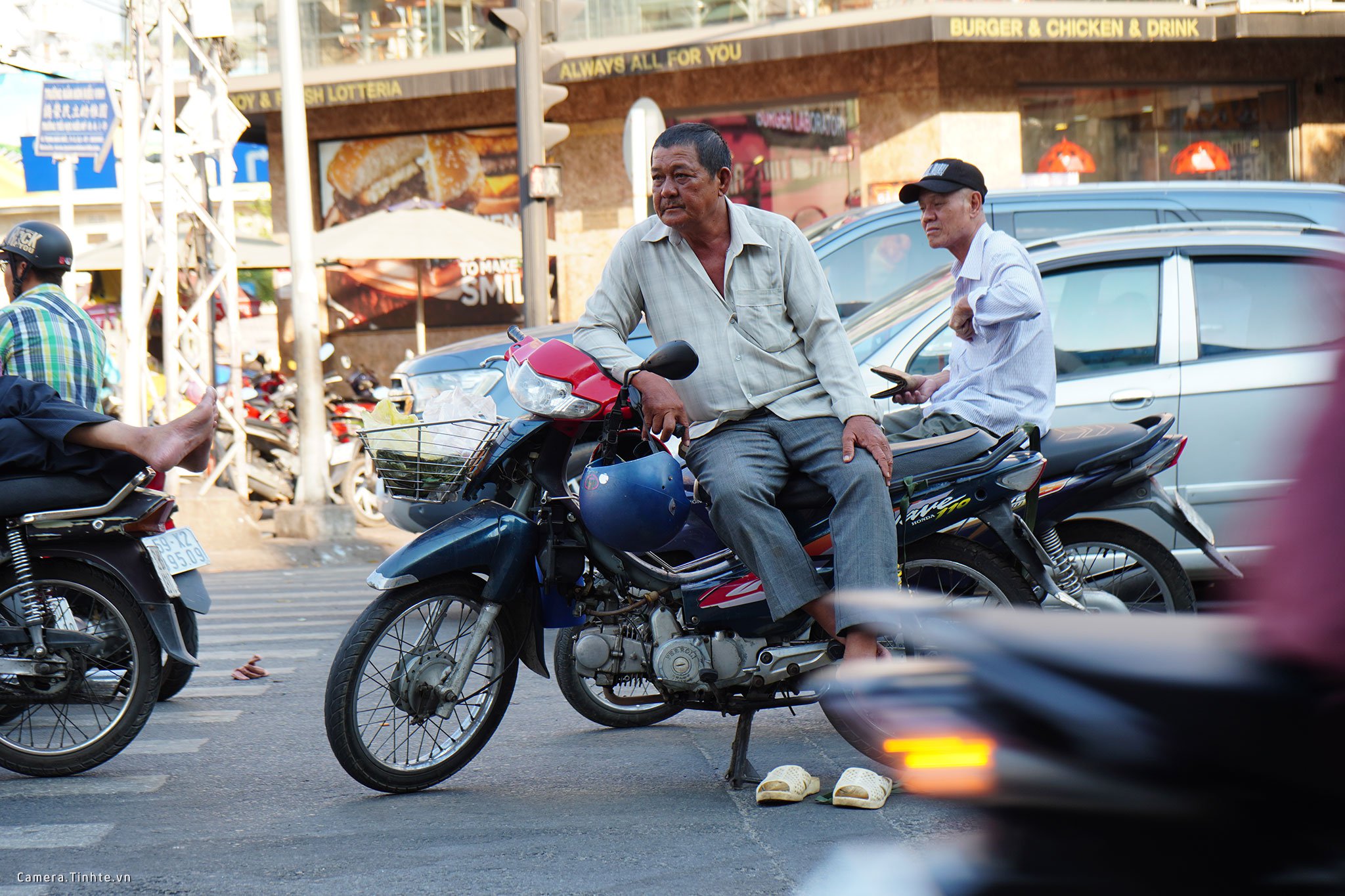 Đang tải DSC00104.jpg&hellip;