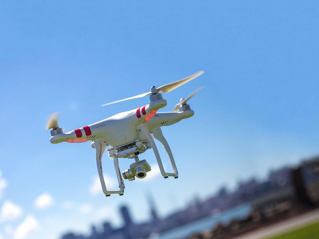Chính phủ Mỹ sẽ ban hành luật bắt drone phải có biển số ảnh 2