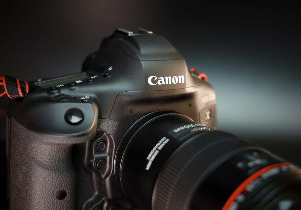 Cận cảnh Canon EOS 1DX Mark III - &ldquo;Quái vật&rdquo; của giới DSLR ảnh 5
