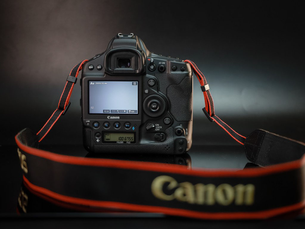 Cận cảnh Canon EOS 1DX Mark III - &ldquo;Quái vật&rdquo; của giới DSLR ảnh 11